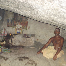 Spiritual Tours to Siddhar Dhyana Gufa, Vallimalai